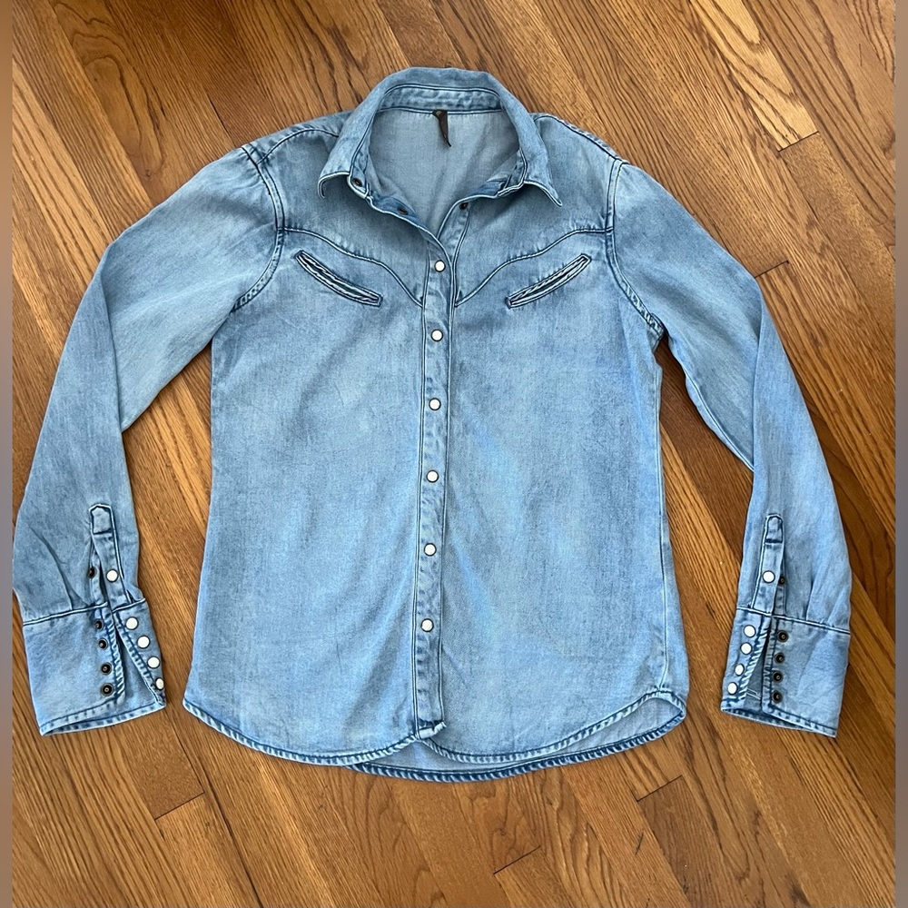 STETSON purchased at Boot Barn. women’s denim shirt size Small. New